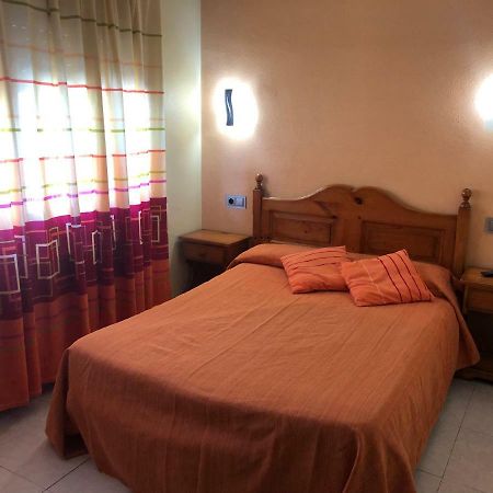 Hostal La Parrilla Monegros II Bujaraloz Esterno foto