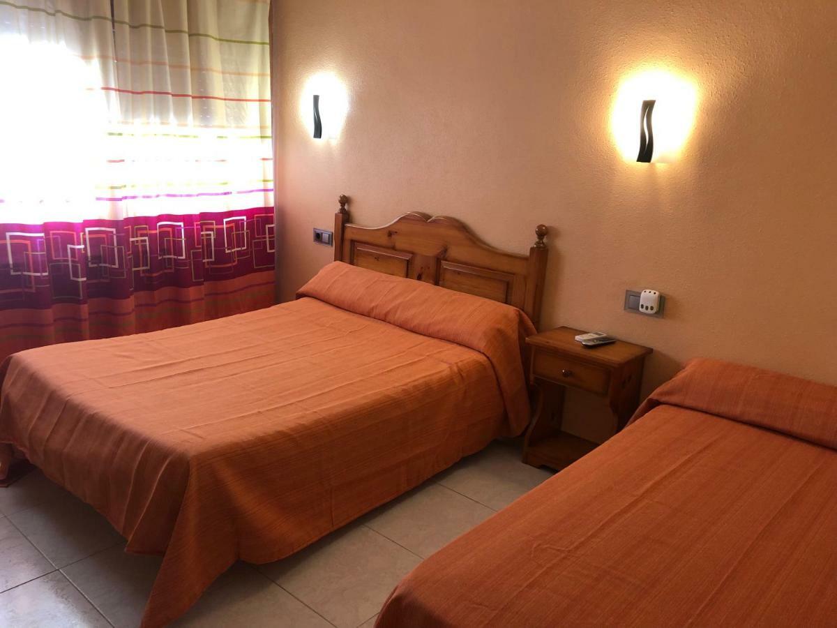 Hostal La Parrilla Monegros II Bujaraloz Esterno foto